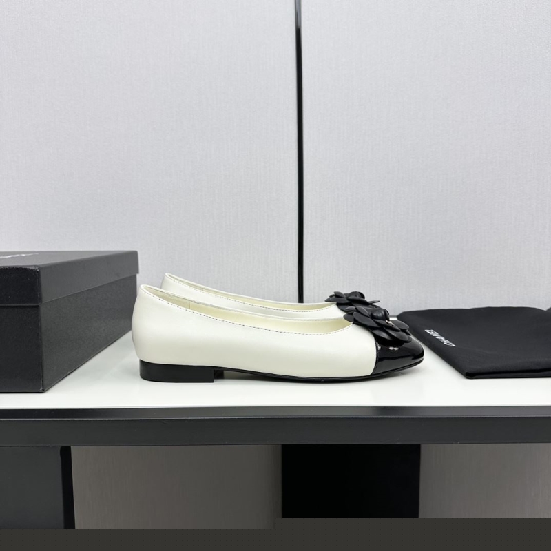 Ch*el flat shoes